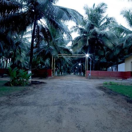 Royal Nature Resort Pollachi Bagian luar foto